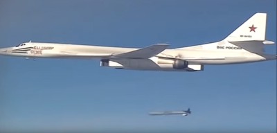 Missile launches Kh-101 on board the Tu-160 "Vladimir Sudets" Russian Air Force, from the rear and from the front payload compartment on 17.11.2015 (video footage of the Ministry of Defense of Russia, http://mil.ru).